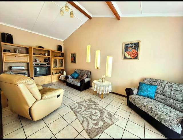 4 BEDROOM HOUSE TO LET IN SASOLBURG EXT 23